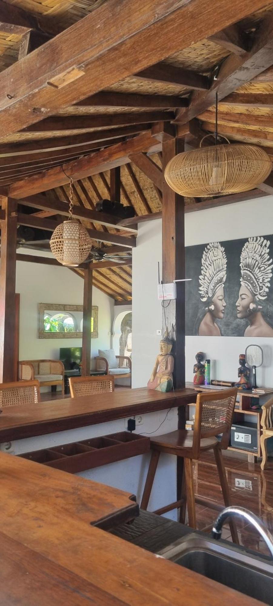Buena Vibra & Villa, Ohia Ardi Beltza Gili Air
