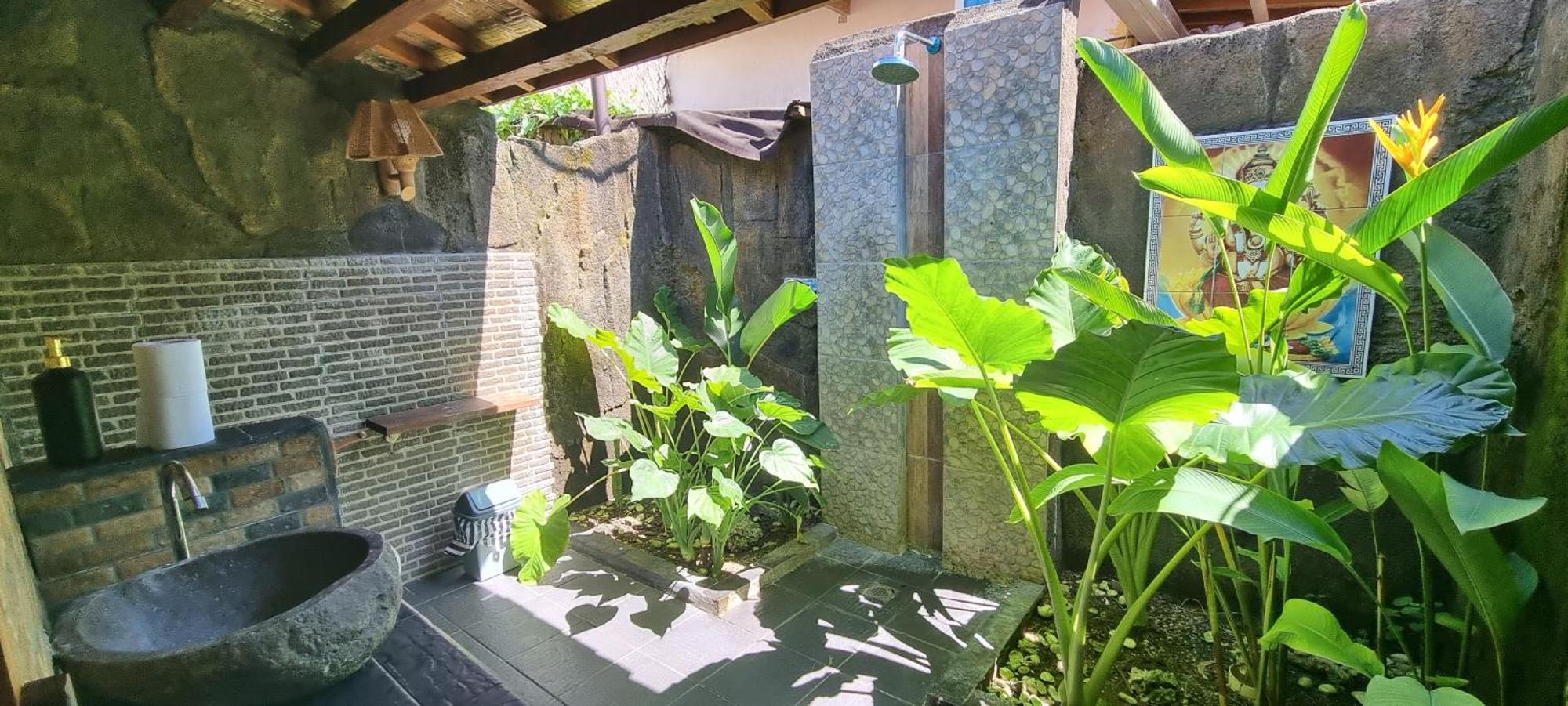 Maison d'hôtes Buena Vibra & Villa, Ohia Ardi Beltza 3*