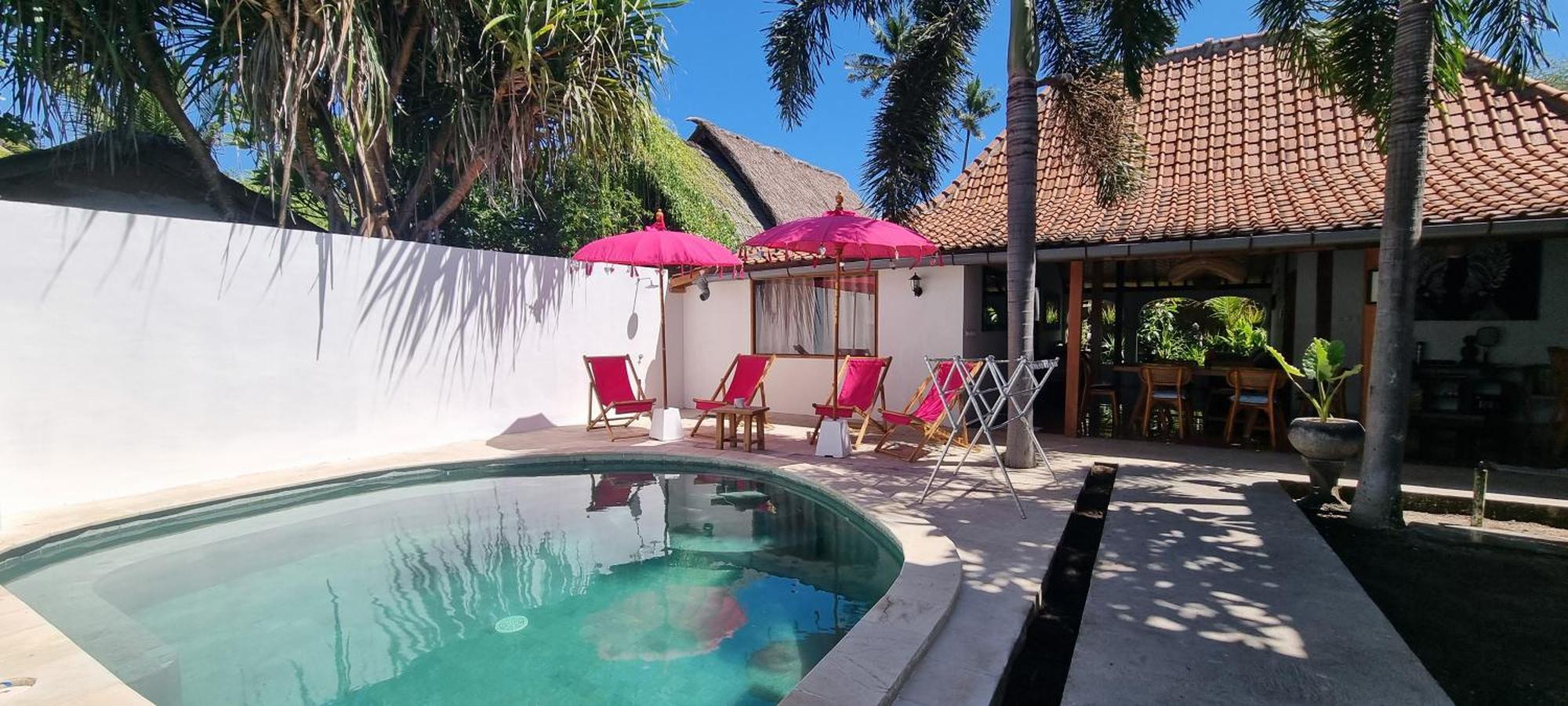 Buena Vibra & Villa, Ohia Ardi Beltza 3*